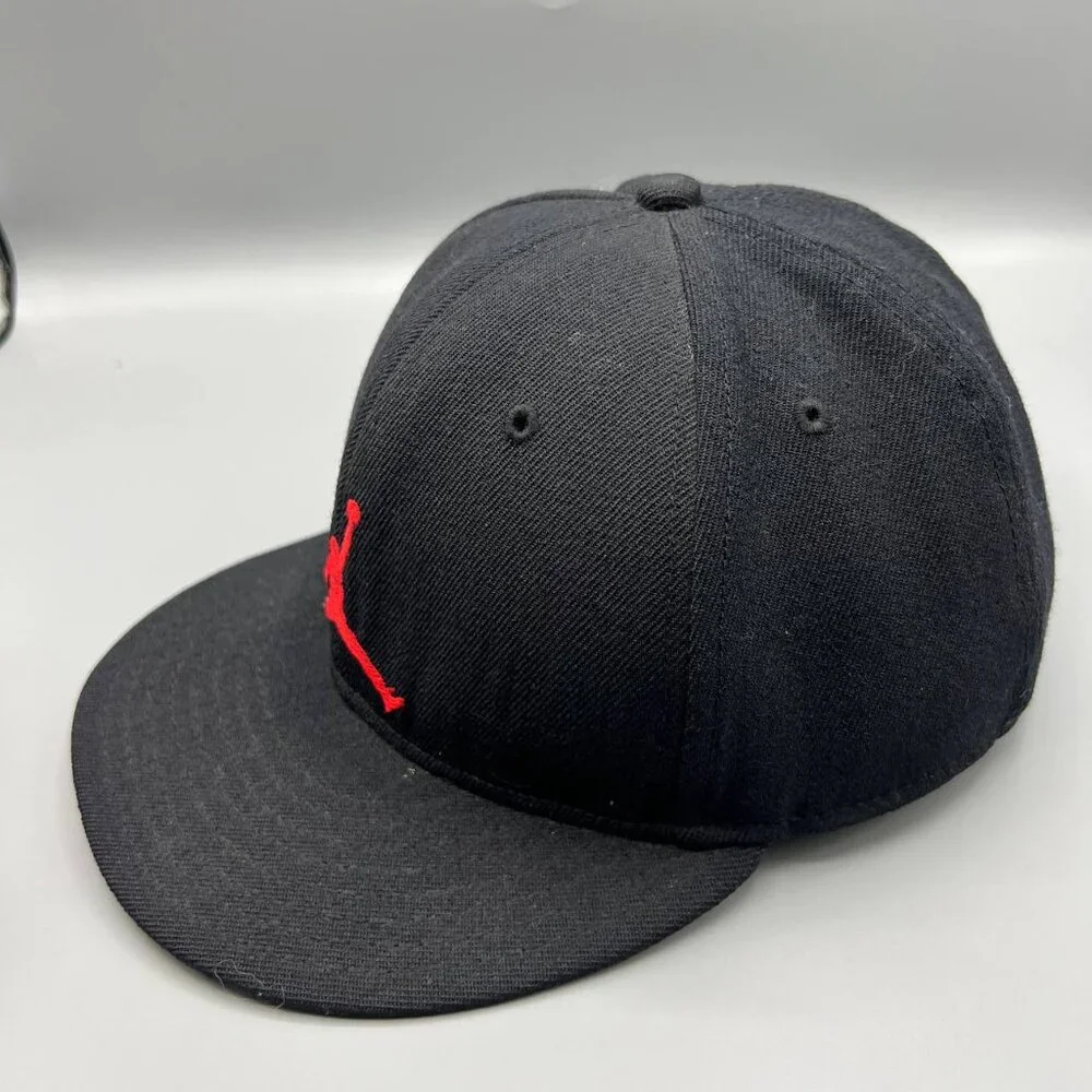 Air Jordan True Hat‎ Men 7 1/2 Black Embroidered Logo Jumpman Fitted Cap